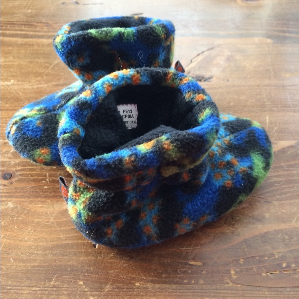 Acorn slippers 12-18 months